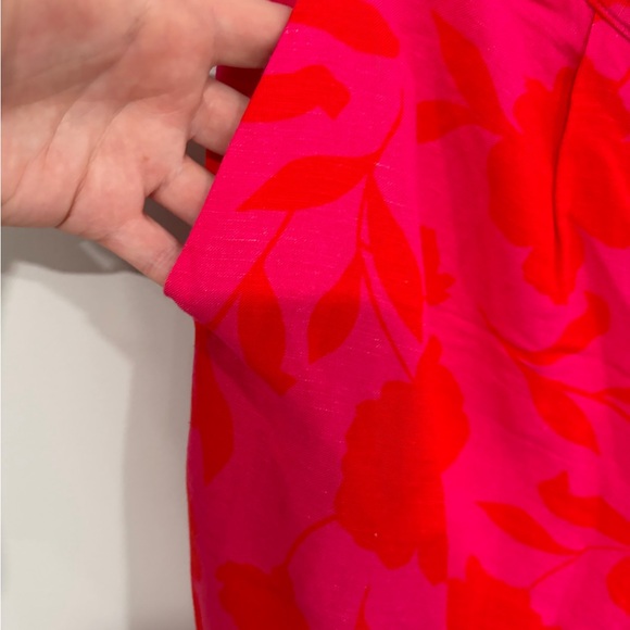 High-Waist Wide-Leg Pant in Bright Pink - Picture 3 of 9